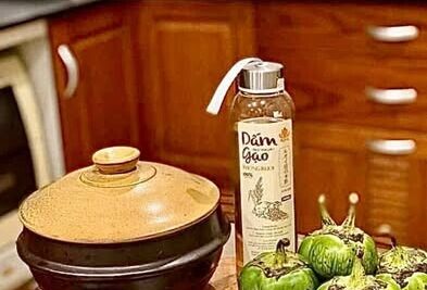 Dấm gạo Rueco – Tinh hoa từ hạt gạo ruộng rươi